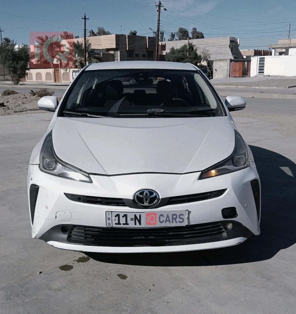 تۆیۆتا پریوس